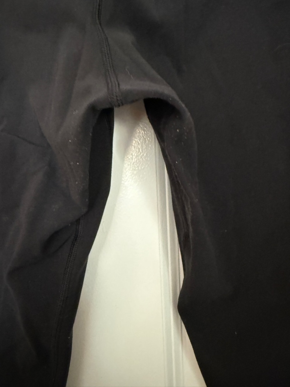 🎀 EUC LULULEMON ALIGN CAPRI LEGGINGS Sz 12, inseam 19” Black 🎀 - Picture 3 of 4